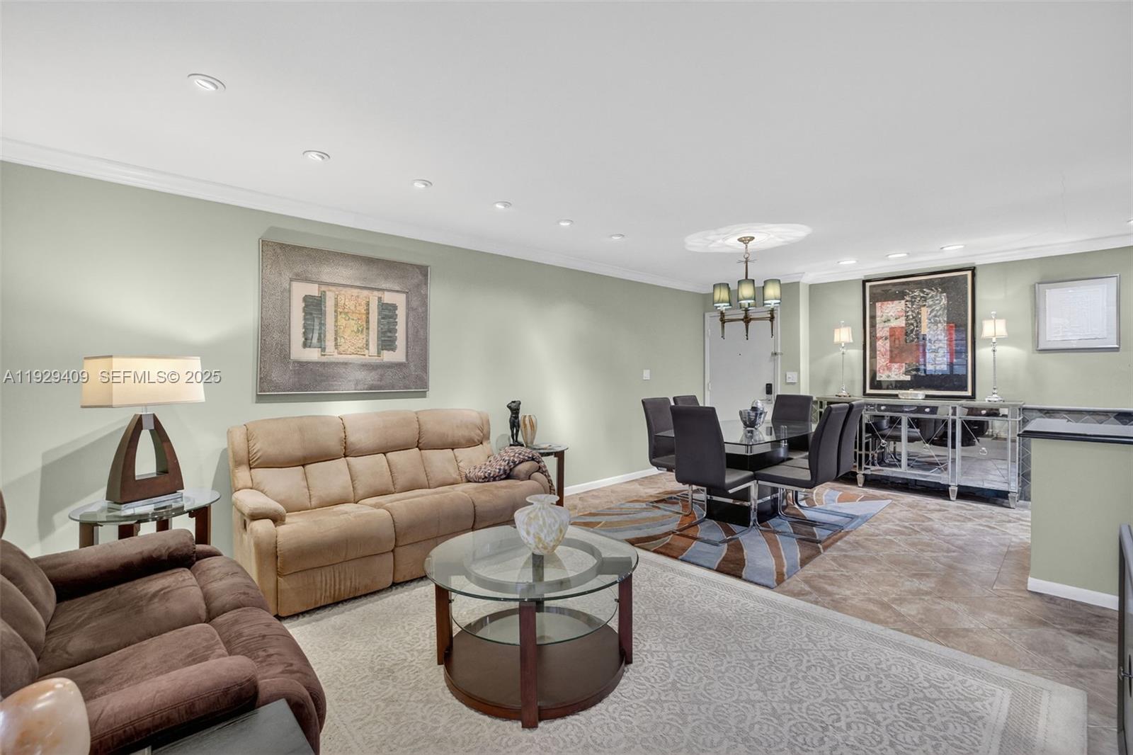 1930 NE 2nd Ave #206L Wilton Manors, FL 33305