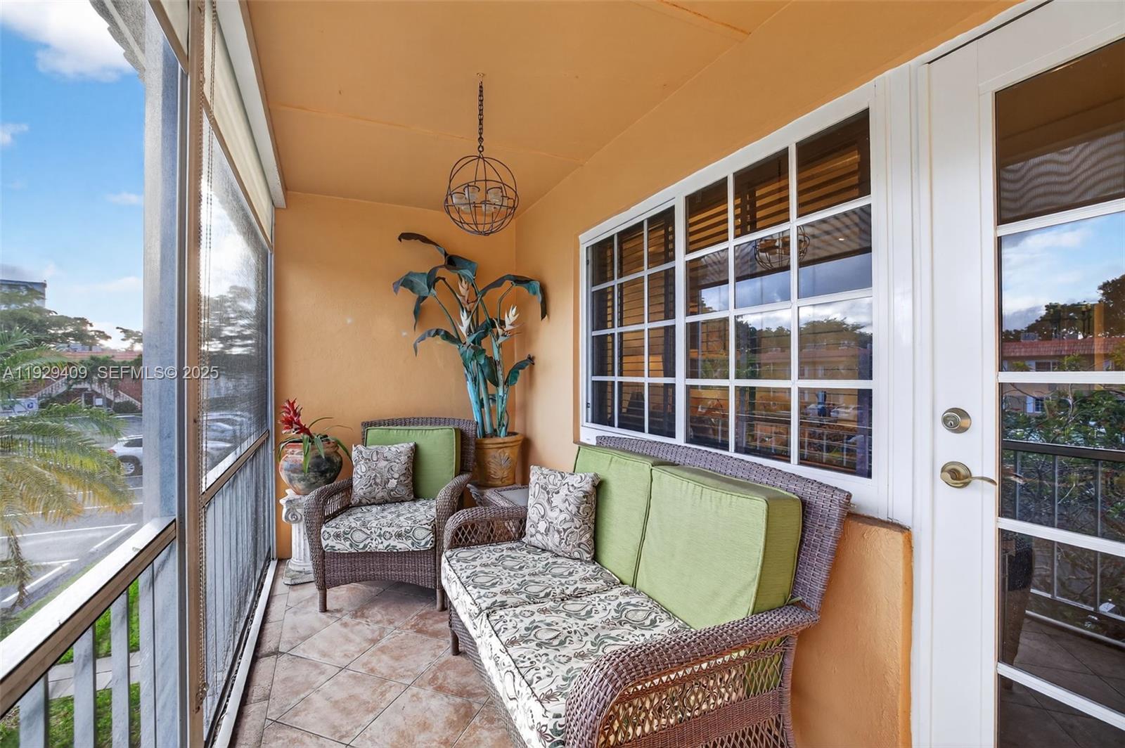 1930 NE 2nd Ave #206L Wilton Manors, FL 33305