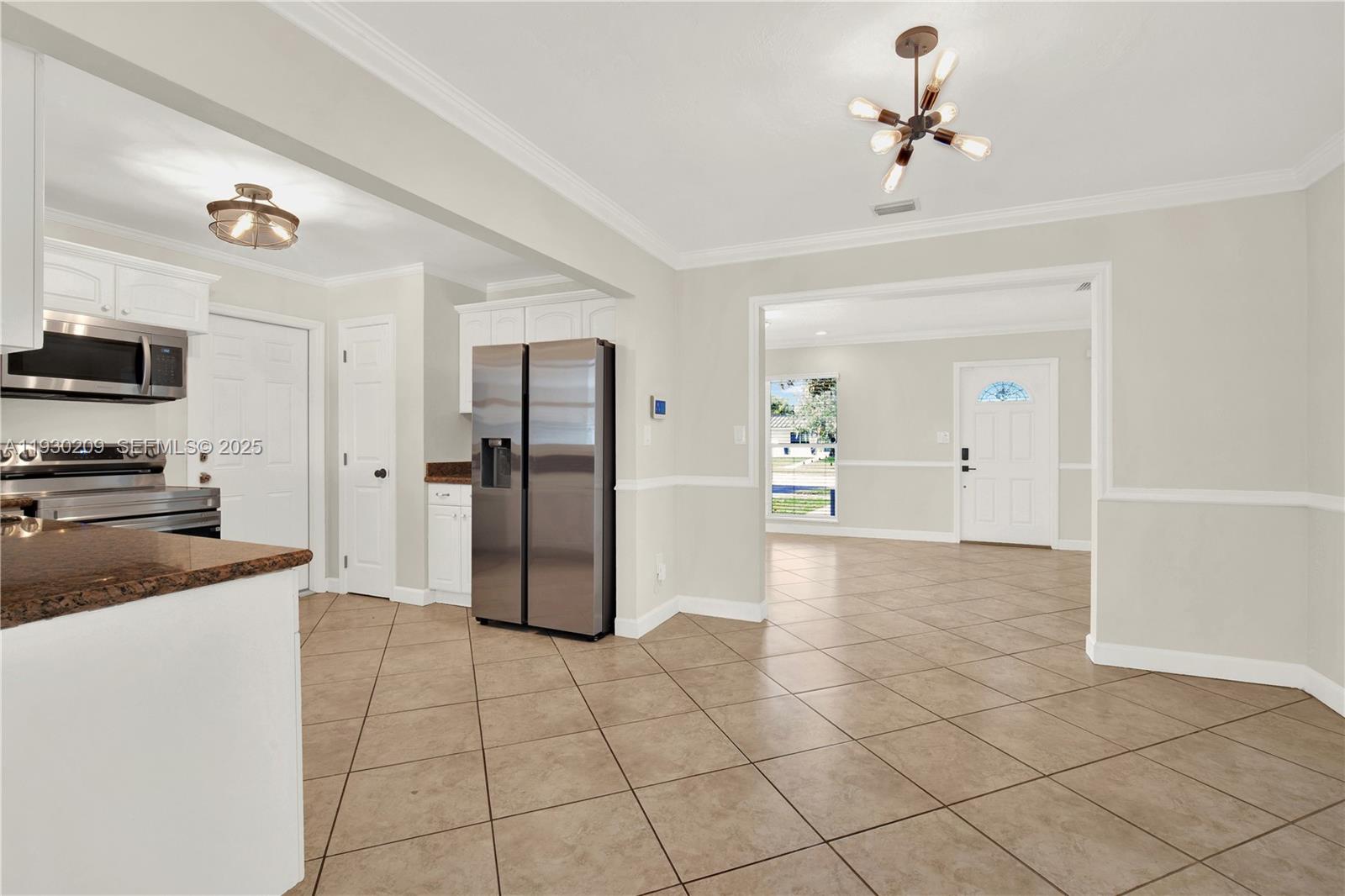 9312 SW 182nd St Palmetto Bay, FL 33157