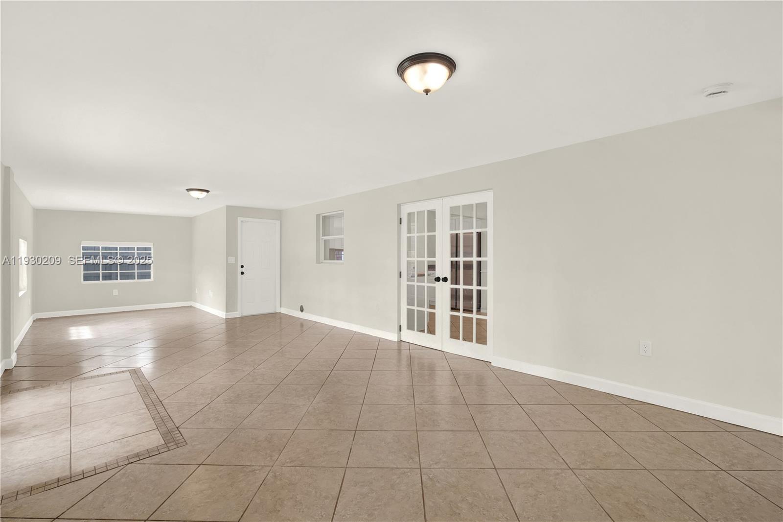 9312 SW 182nd St Palmetto Bay, FL 33157