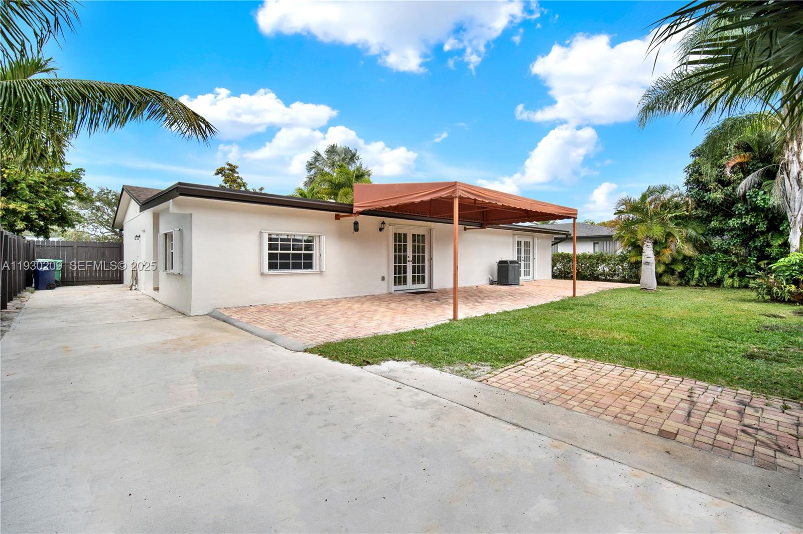 9312 SW 182nd St Palmetto Bay, FL 33157