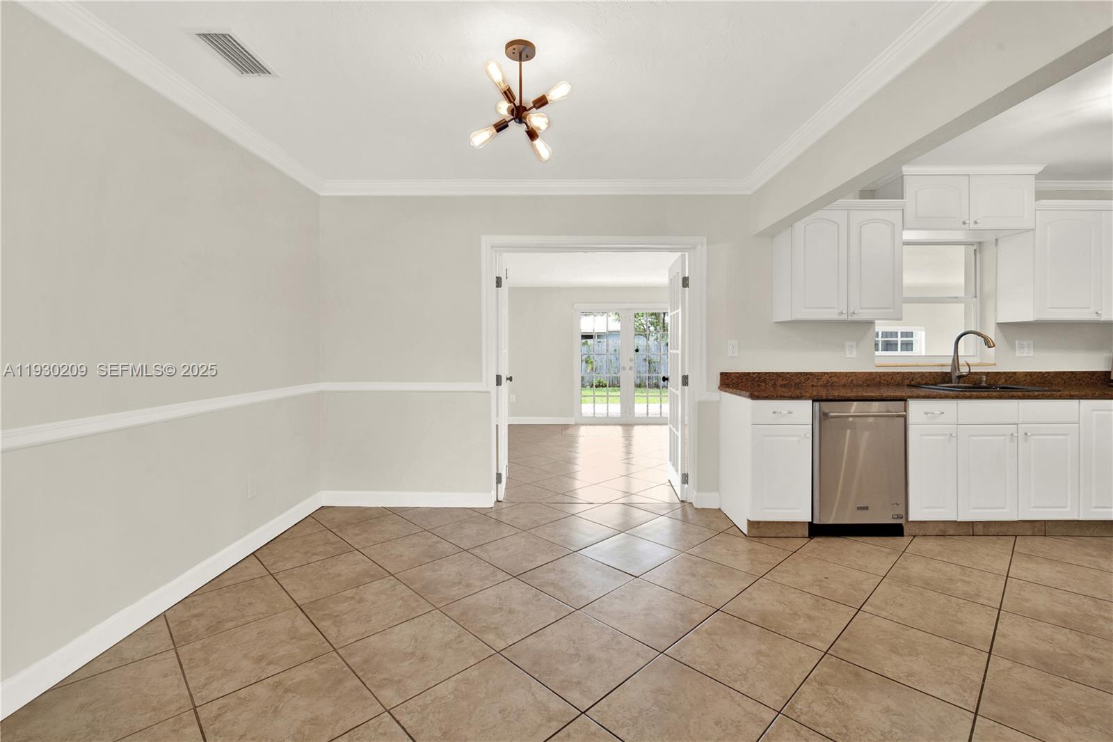 9312 SW 182nd St Palmetto Bay, FL 33157