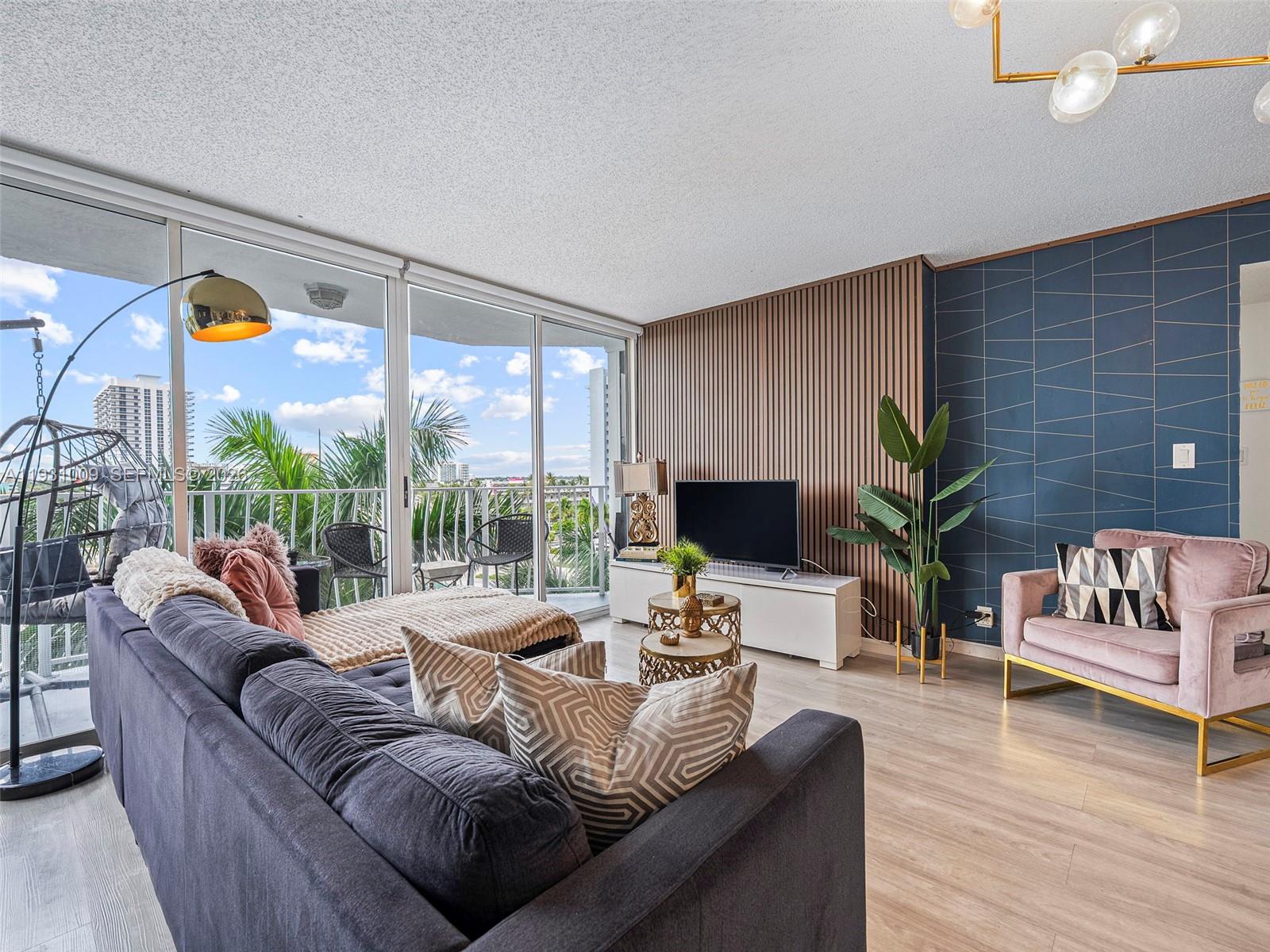 7601 E Treasure Dr #711 North Bay Village, FL 33141