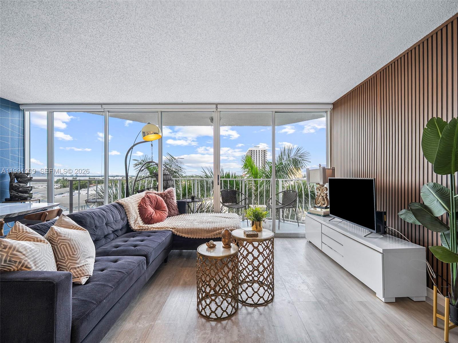 7601 E Treasure Dr #711 North Bay Village, FL 33141