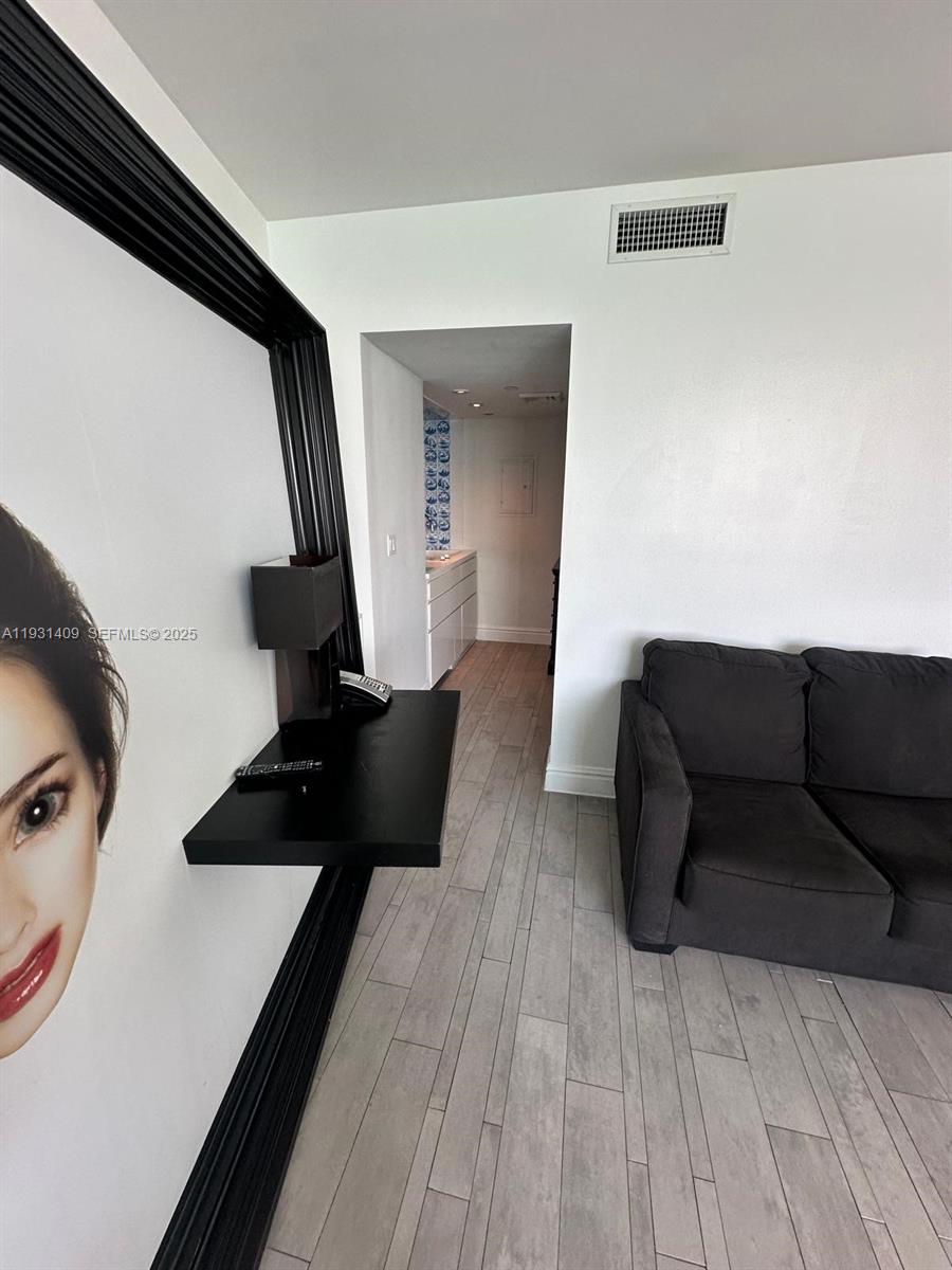 image Mondrian South Beach2