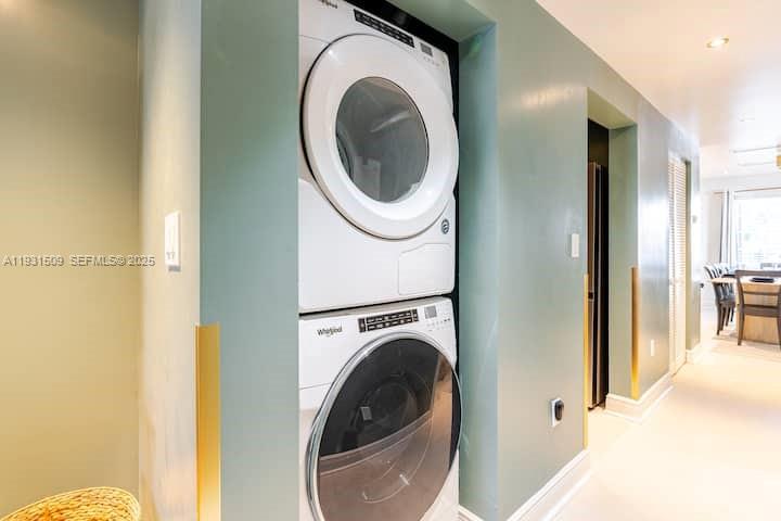 1020 6th St Miami Beach, FL 33139