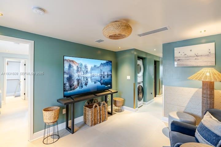 1020 6th St Miami Beach, FL 33139