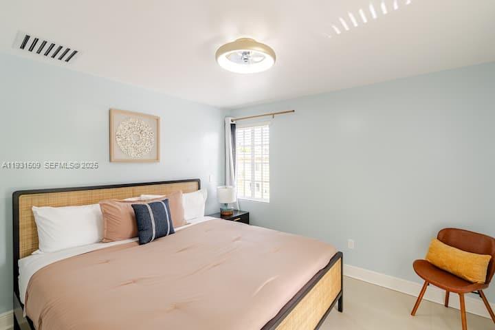 1020 6th St Miami Beach, FL 33139