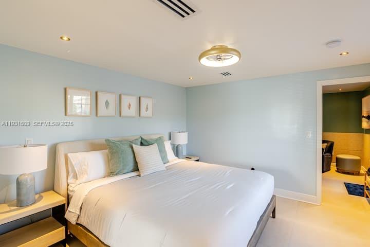 1020 6th St Miami Beach, FL 33139