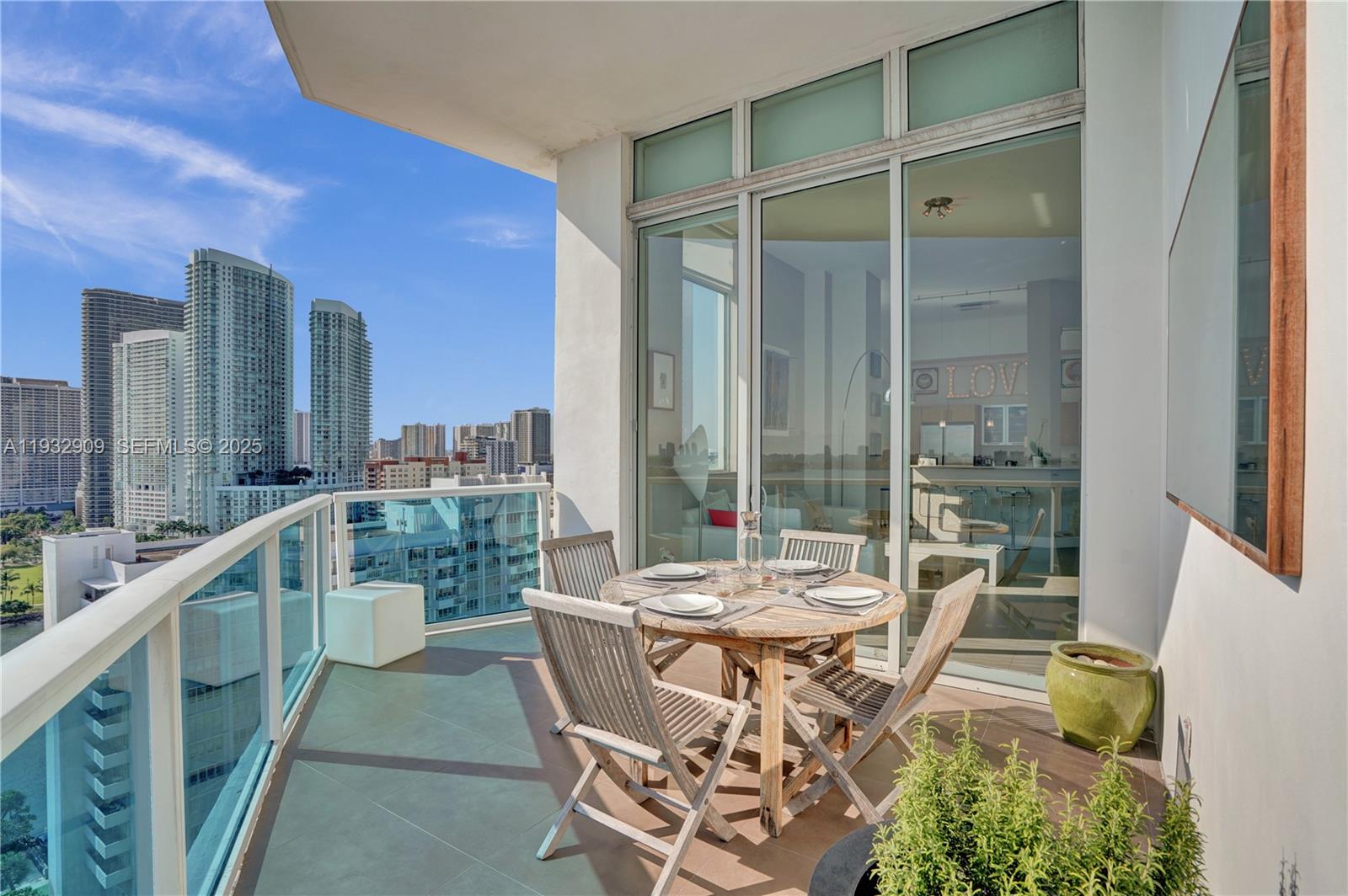 725 NE 22nd St #PH1A Miami, FL 33137