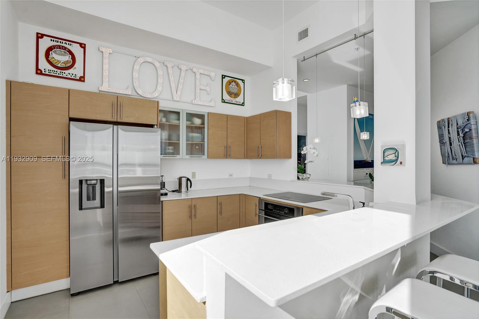 725 NE 22nd St #PH1A Miami, FL 33137