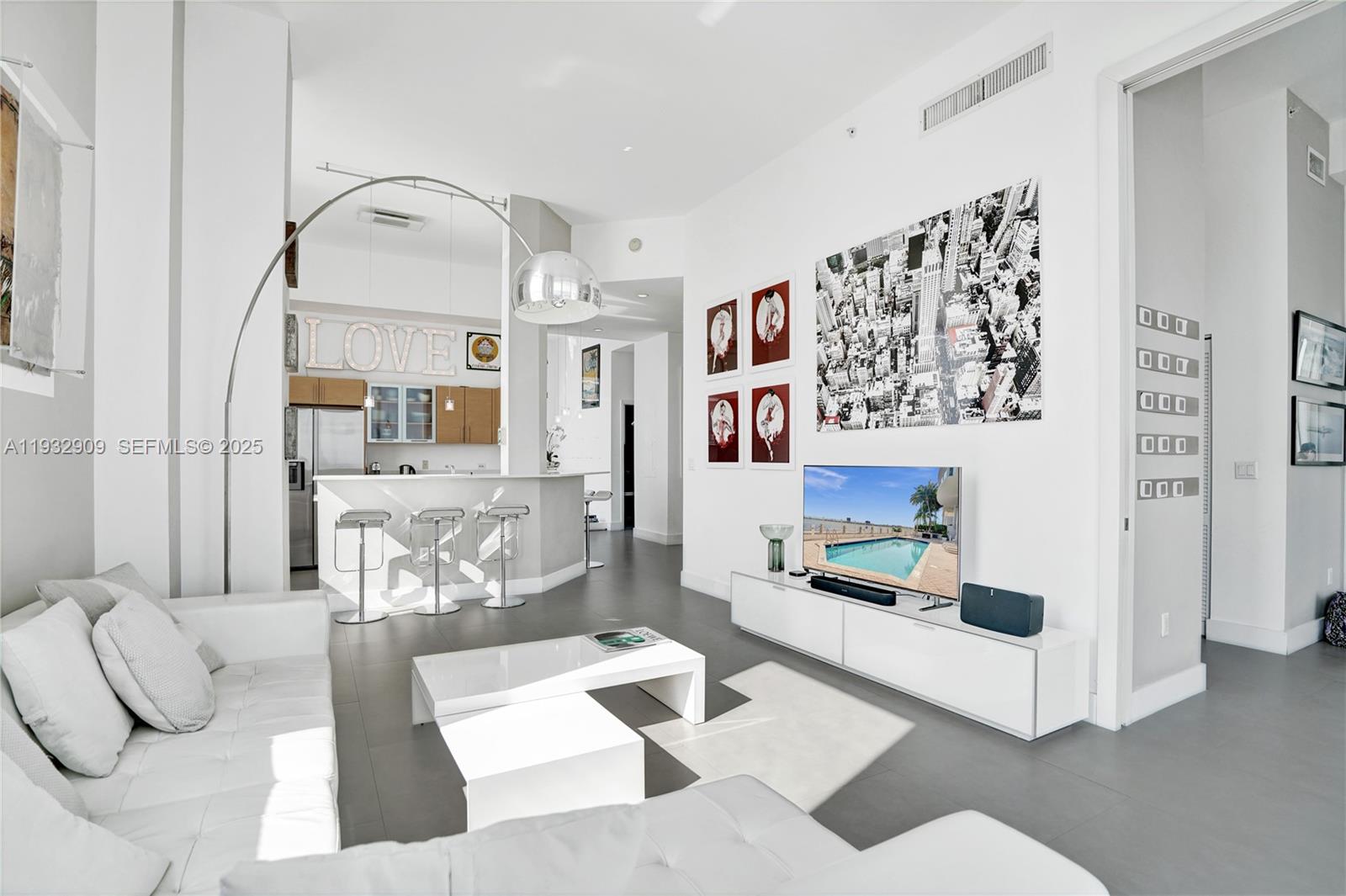 725 NE 22nd St #PH1A Miami, FL 33137