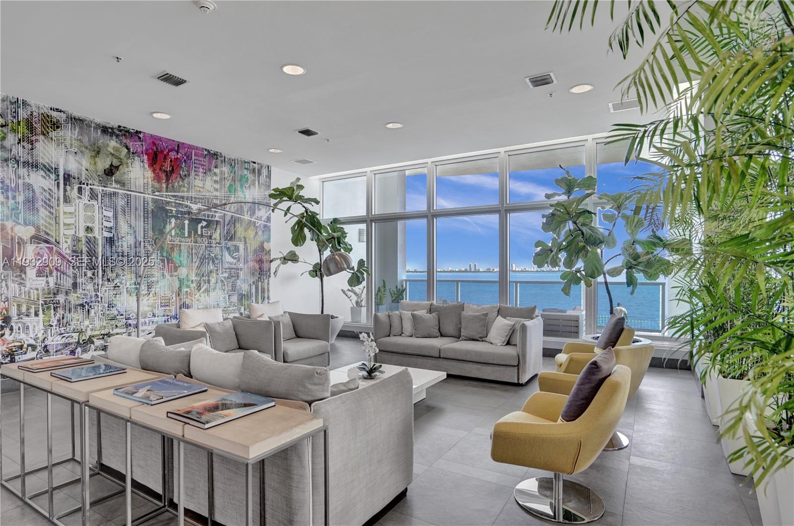 725 NE 22nd St #PH1A Miami, FL 33137