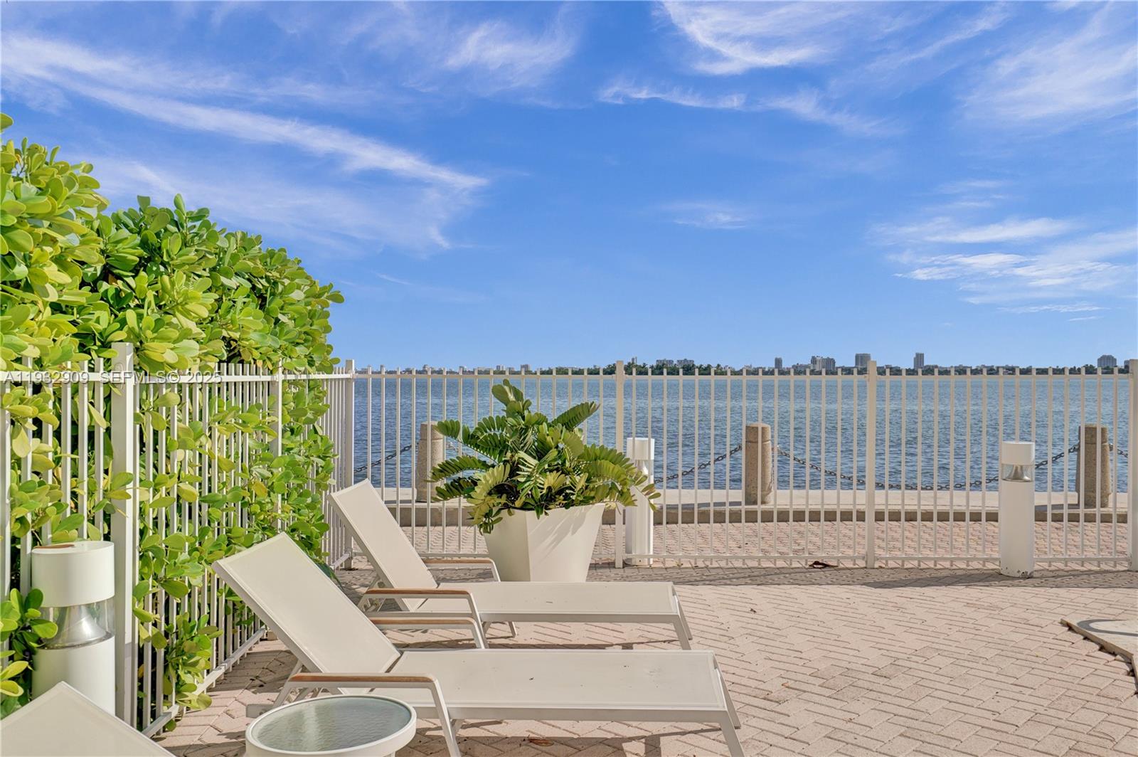 725 NE 22nd St #PH1A Miami, FL 33137