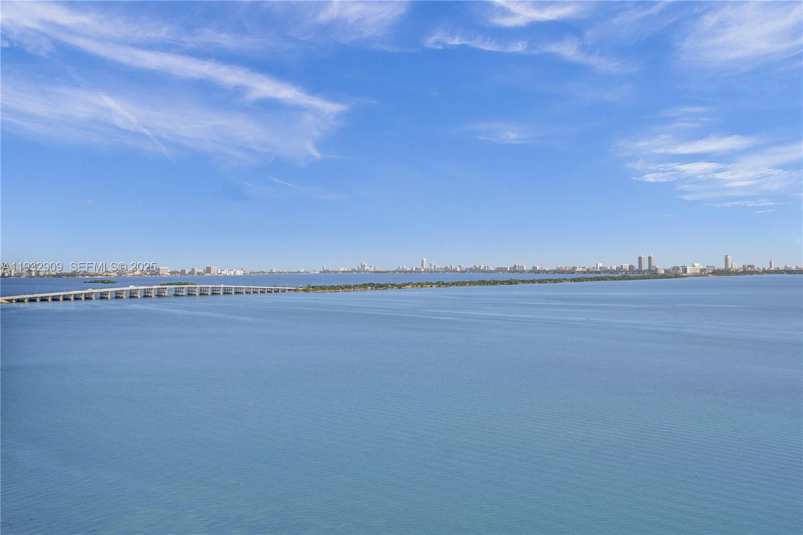 725 NE 22nd St #PH1A Miami, FL 33137