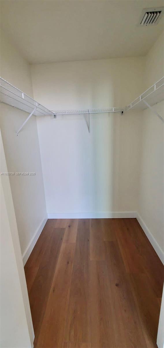 image Axis on Brickell South9