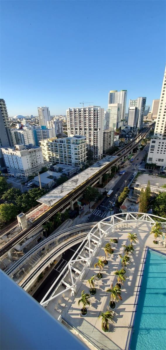 image Axis on Brickell South10