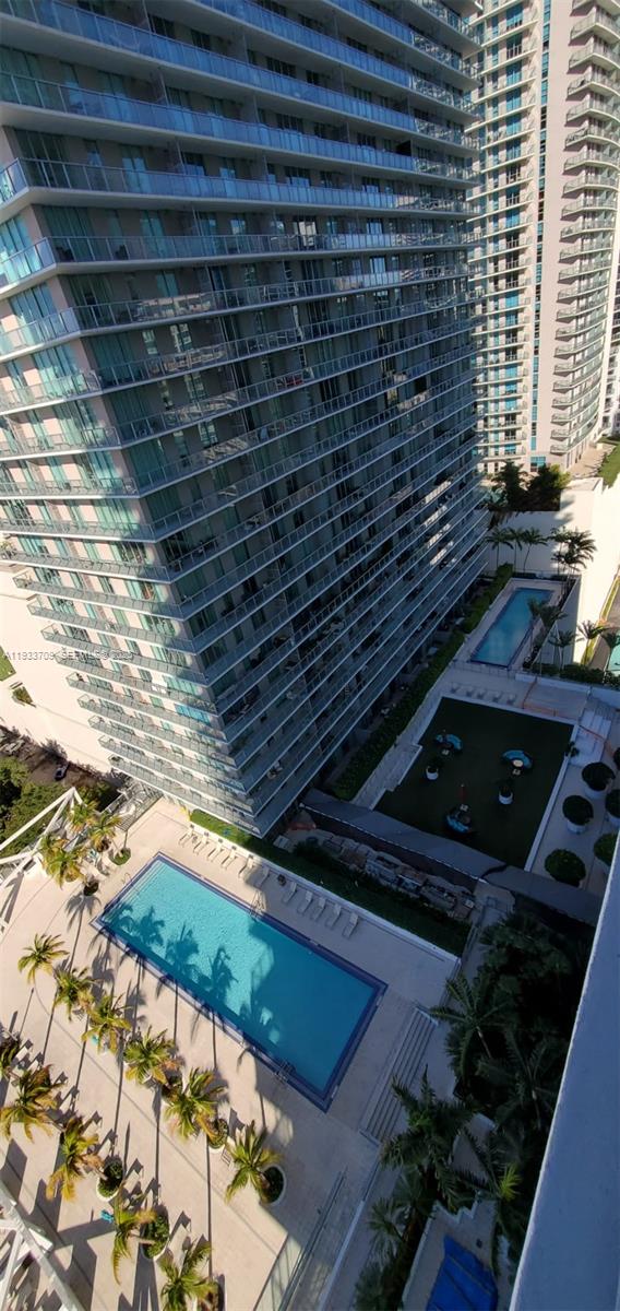 image Axis on Brickell South14