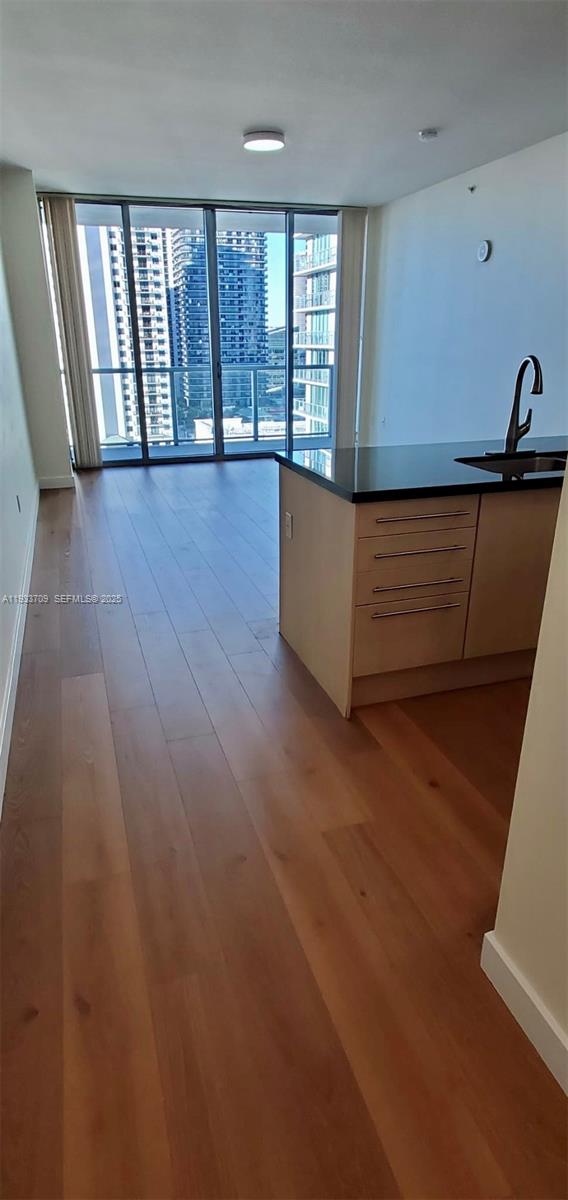 image Axis on Brickell South4