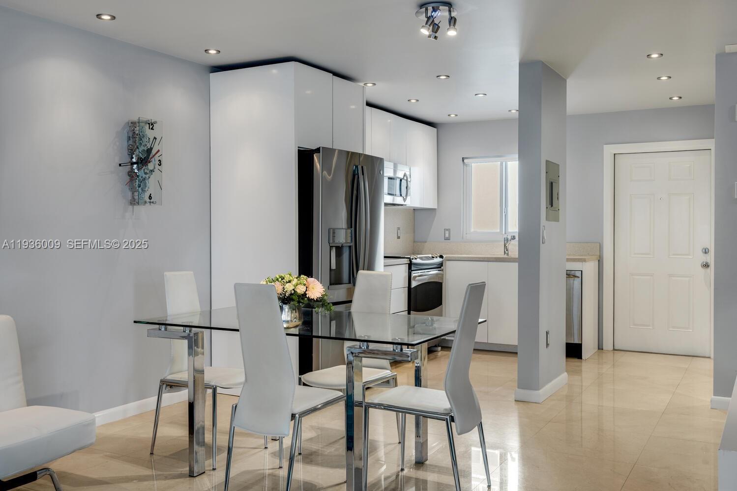 325 Ocean Dr #409 Miami Beach, FL 33139