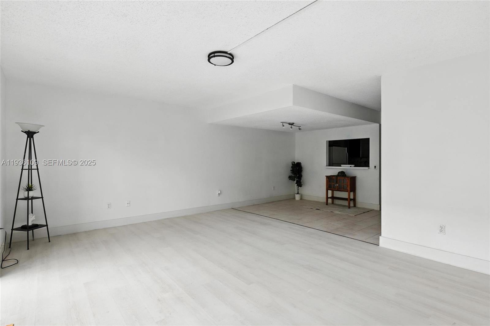 4165 SW 66th Ter #109 Davie, FL 33314