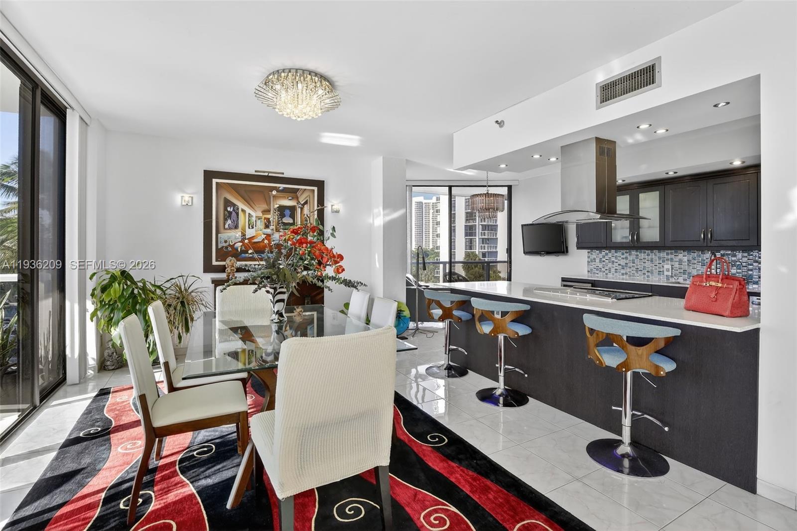 image Hamptons West Condo10