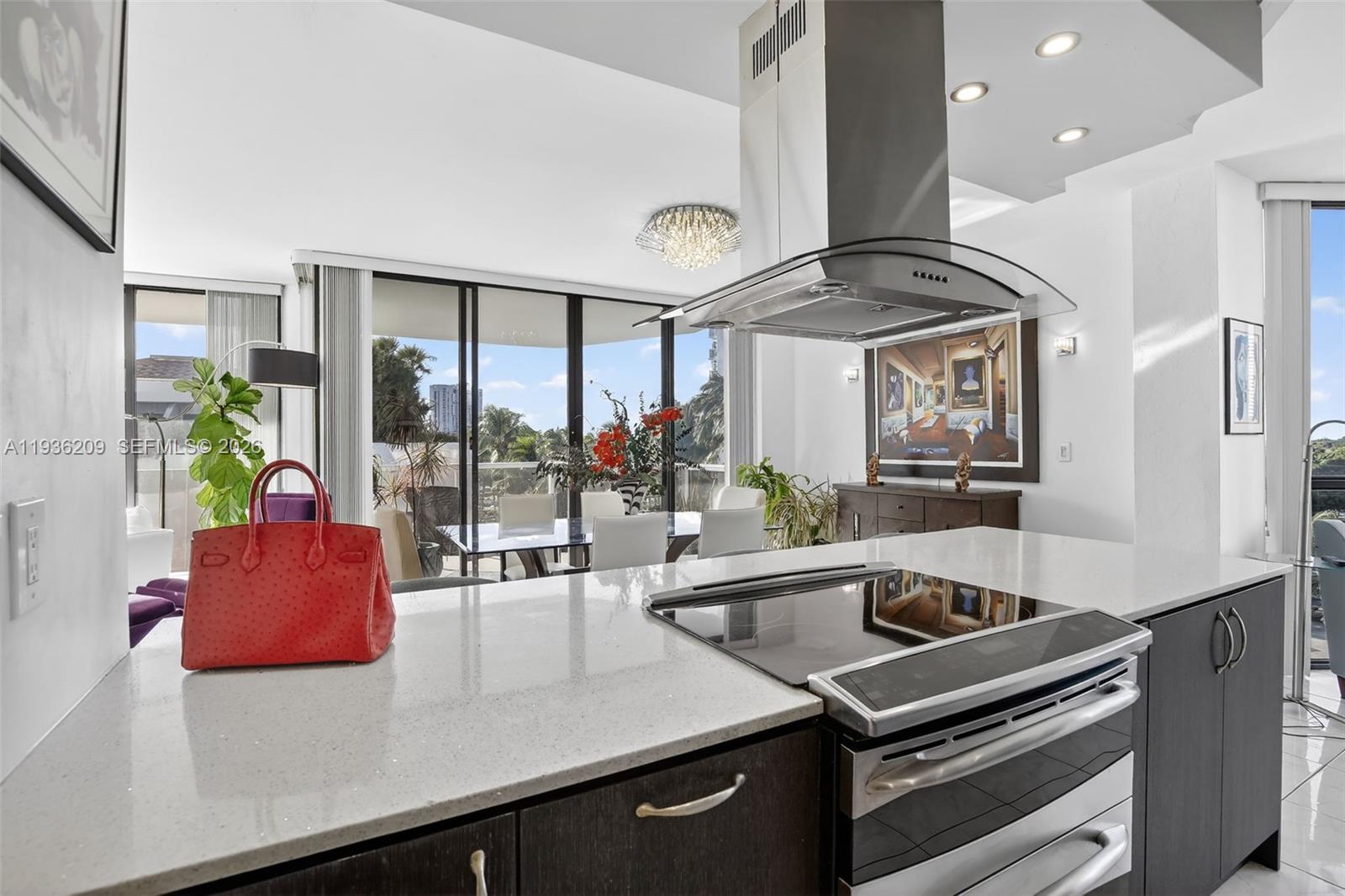 image Hamptons West Condo18