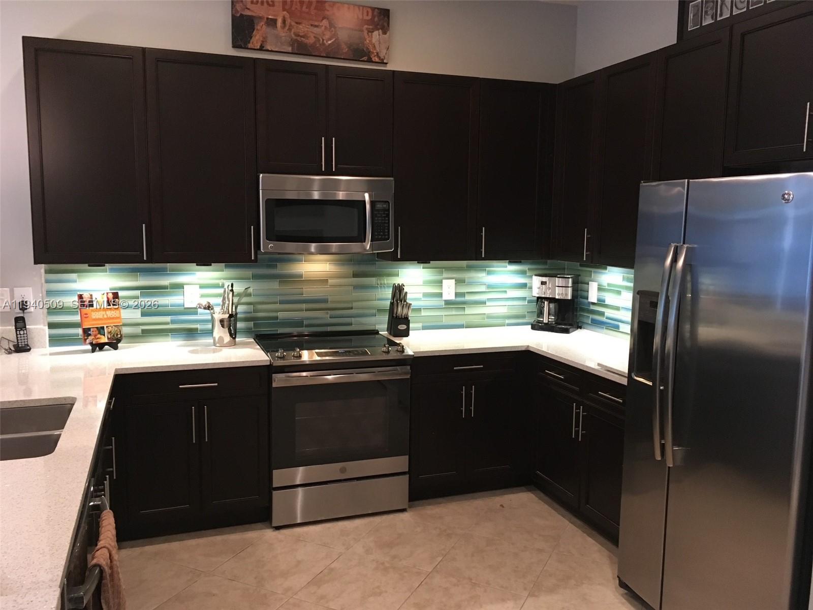 184 W Bay Cedar Cir Jupiter, FL 33458