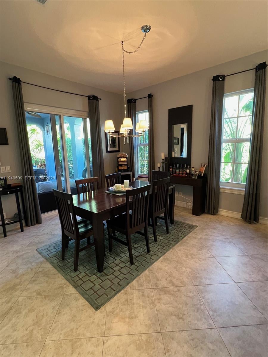 184 W Bay Cedar Cir Jupiter, FL 33458