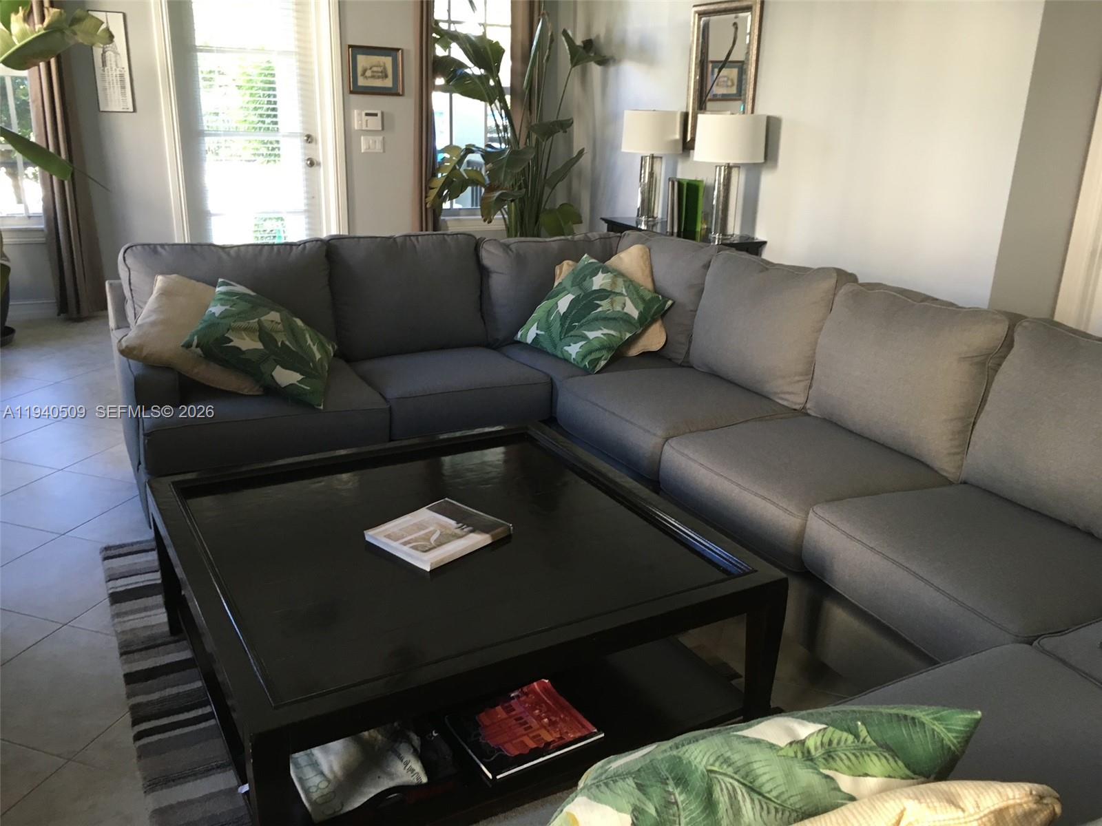 184 W Bay Cedar Cir Jupiter, FL 33458