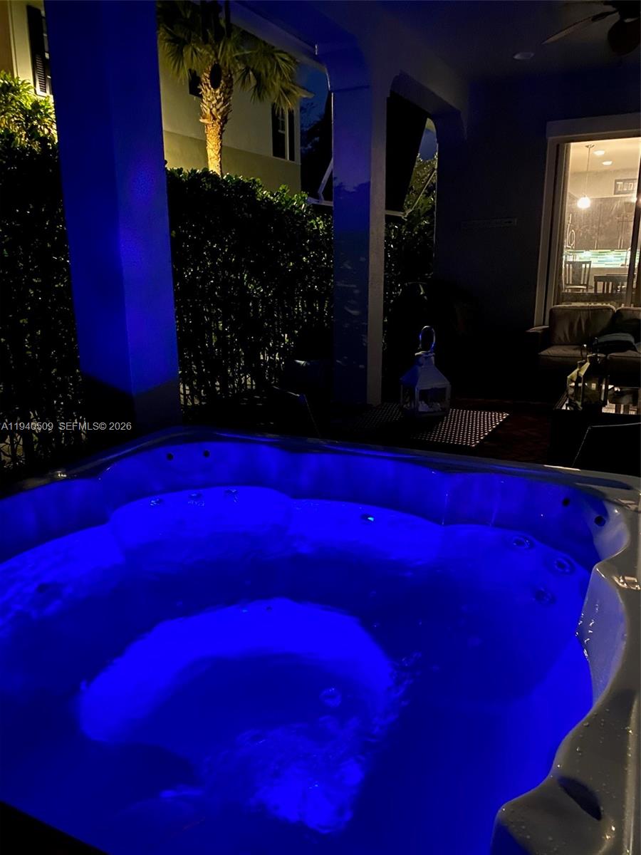 184 W Bay Cedar Cir Jupiter, FL 33458