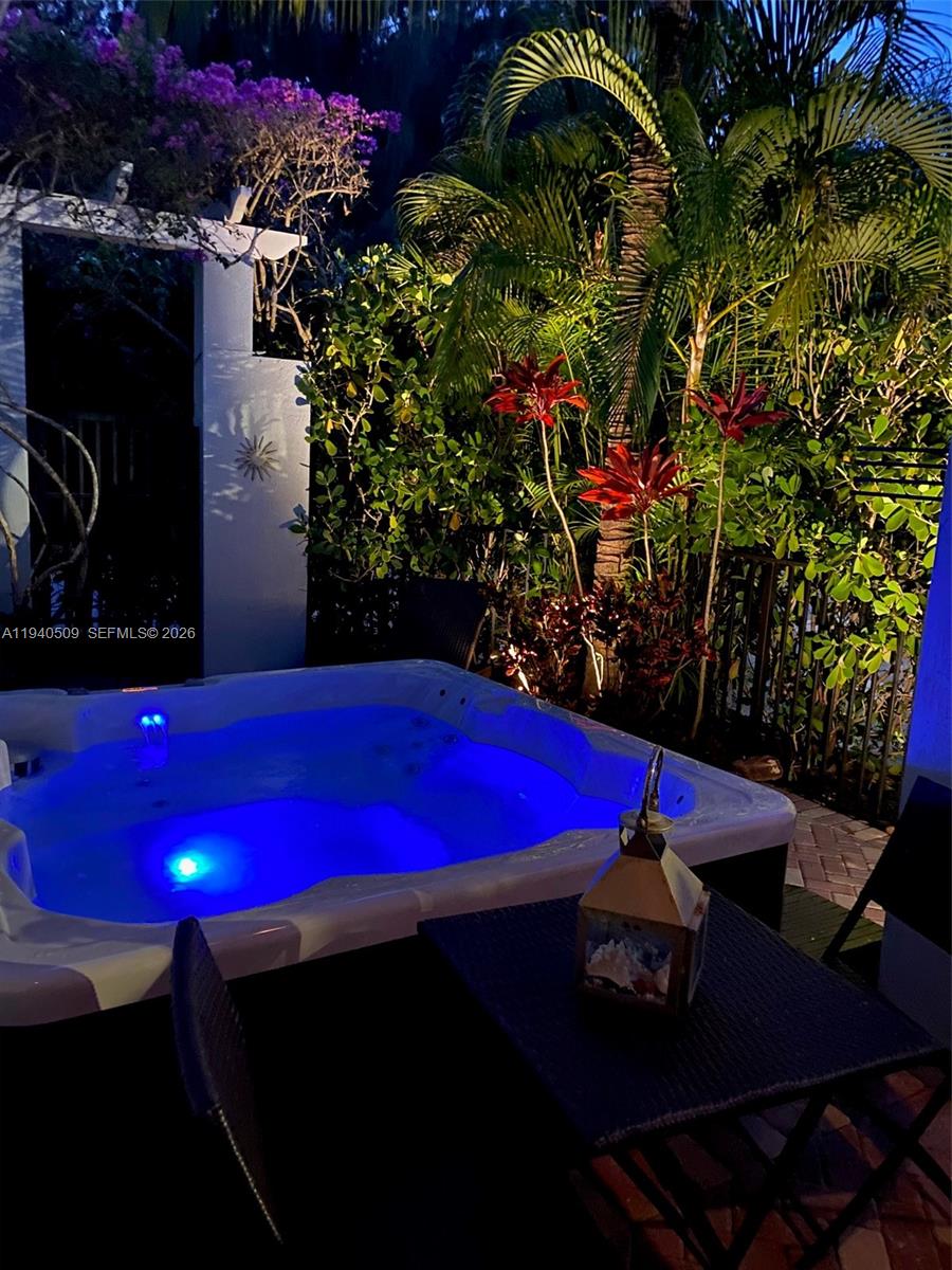 184 W Bay Cedar Cir Jupiter, FL 33458