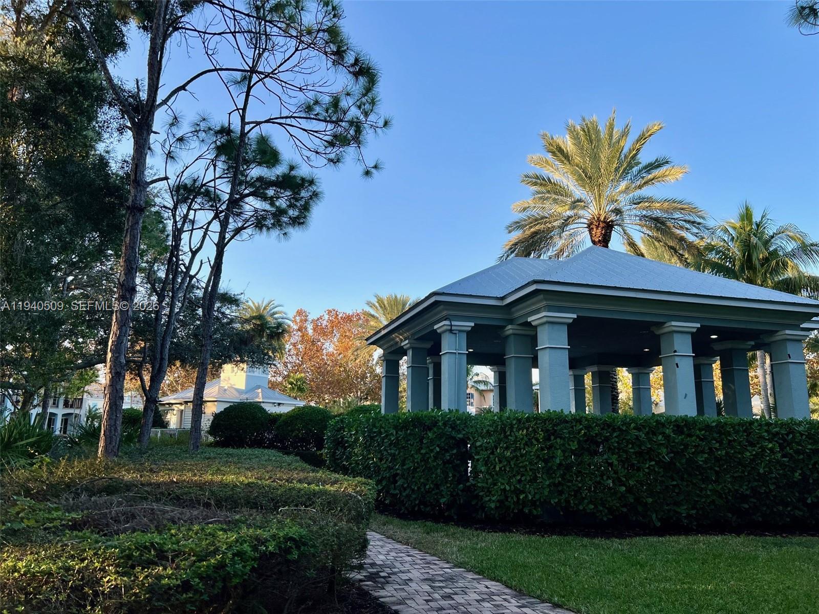 184 W Bay Cedar Cir Jupiter, FL 33458