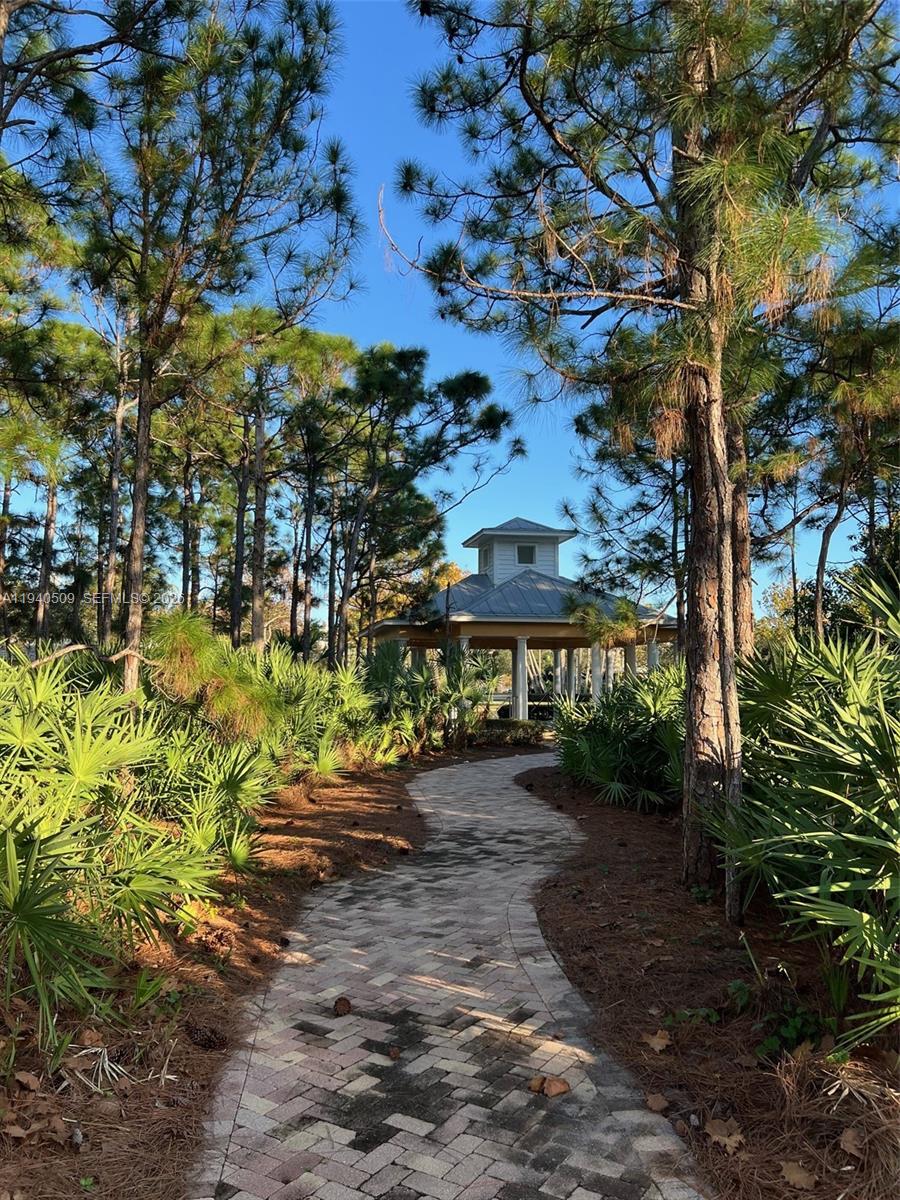 184 W Bay Cedar Cir Jupiter, FL 33458