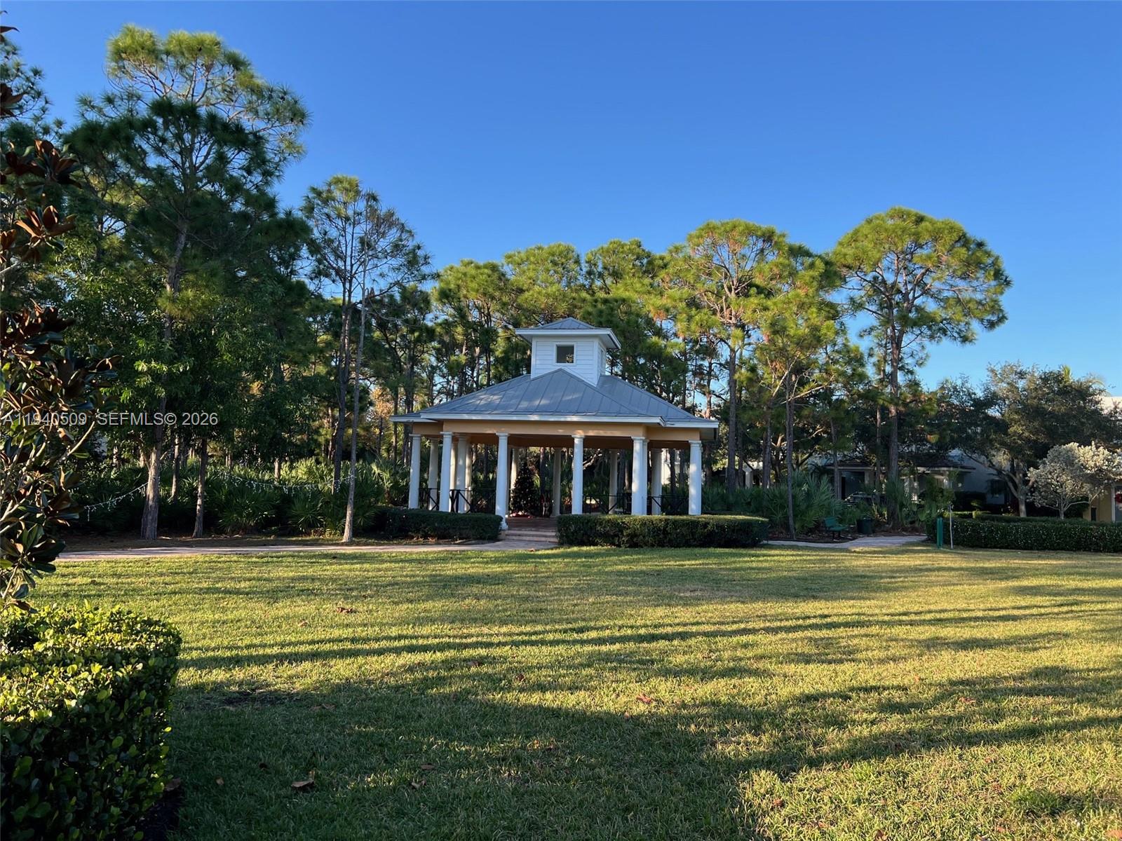 184 W Bay Cedar Cir Jupiter, FL 33458