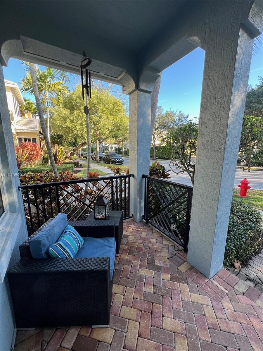 184 W Bay Cedar Cir Jupiter, FL 33458