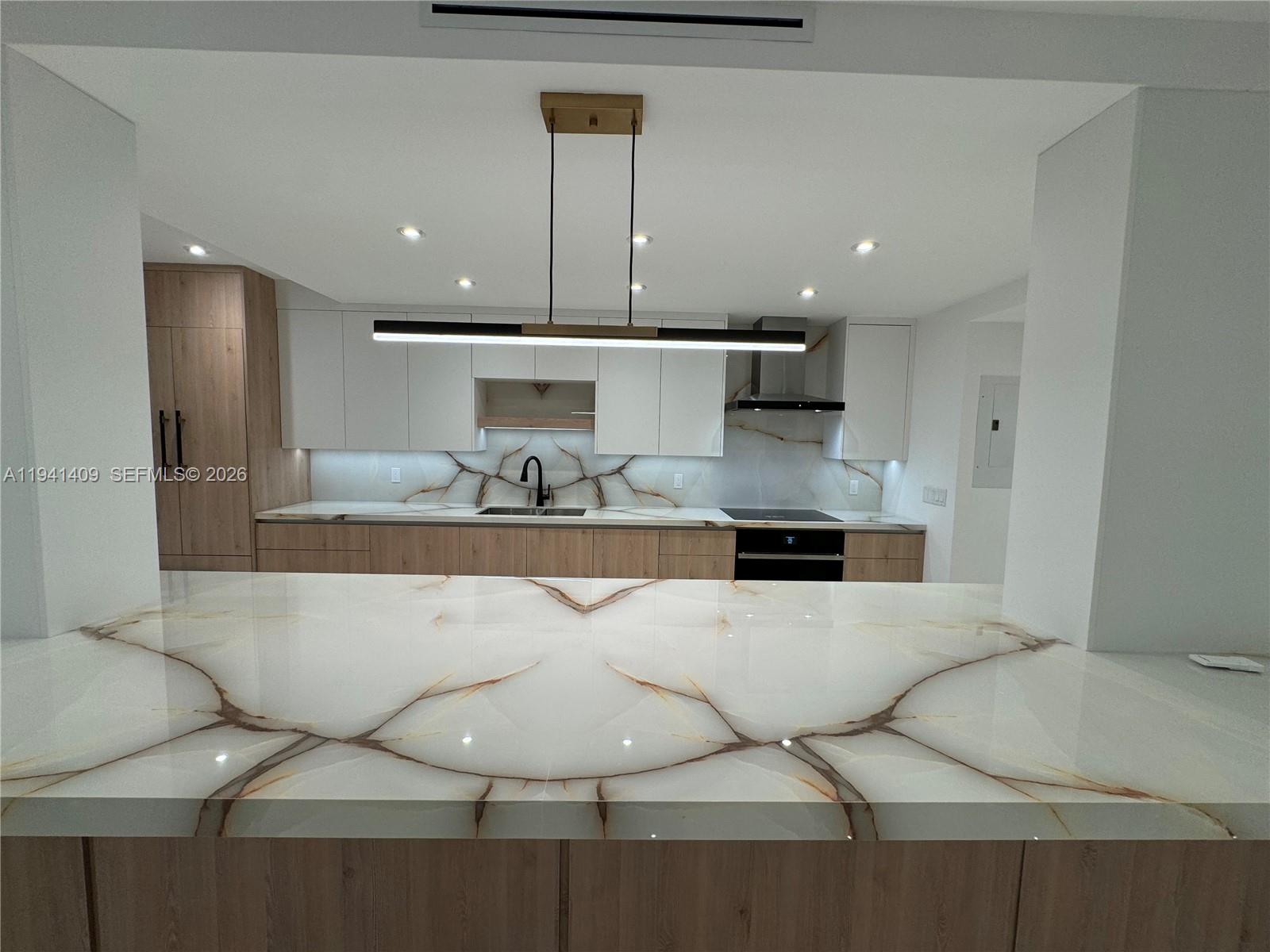 Undisclosed Address Miami Beach, FL 33140