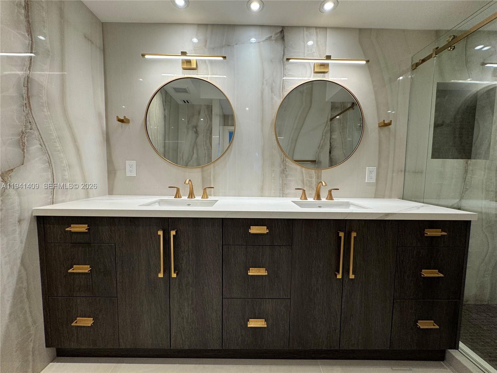 Undisclosed Address Miami Beach, FL 33140