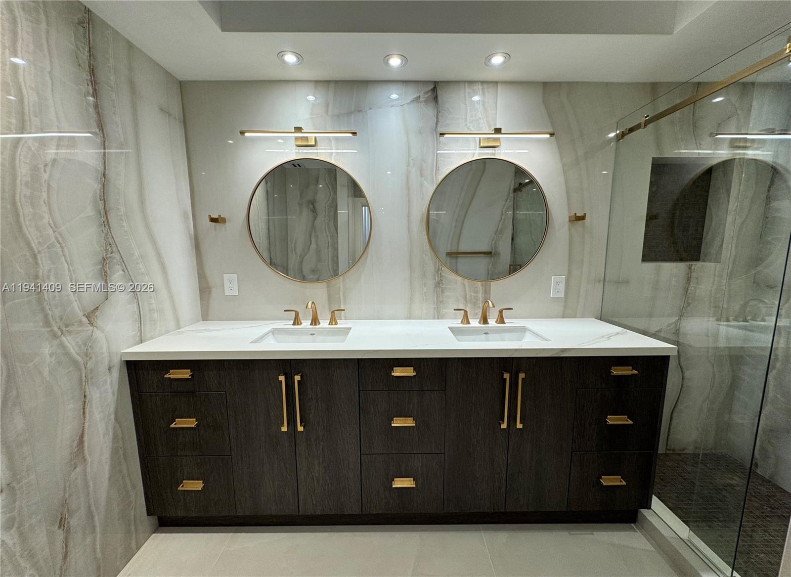 Undisclosed Address Miami Beach, FL 33140