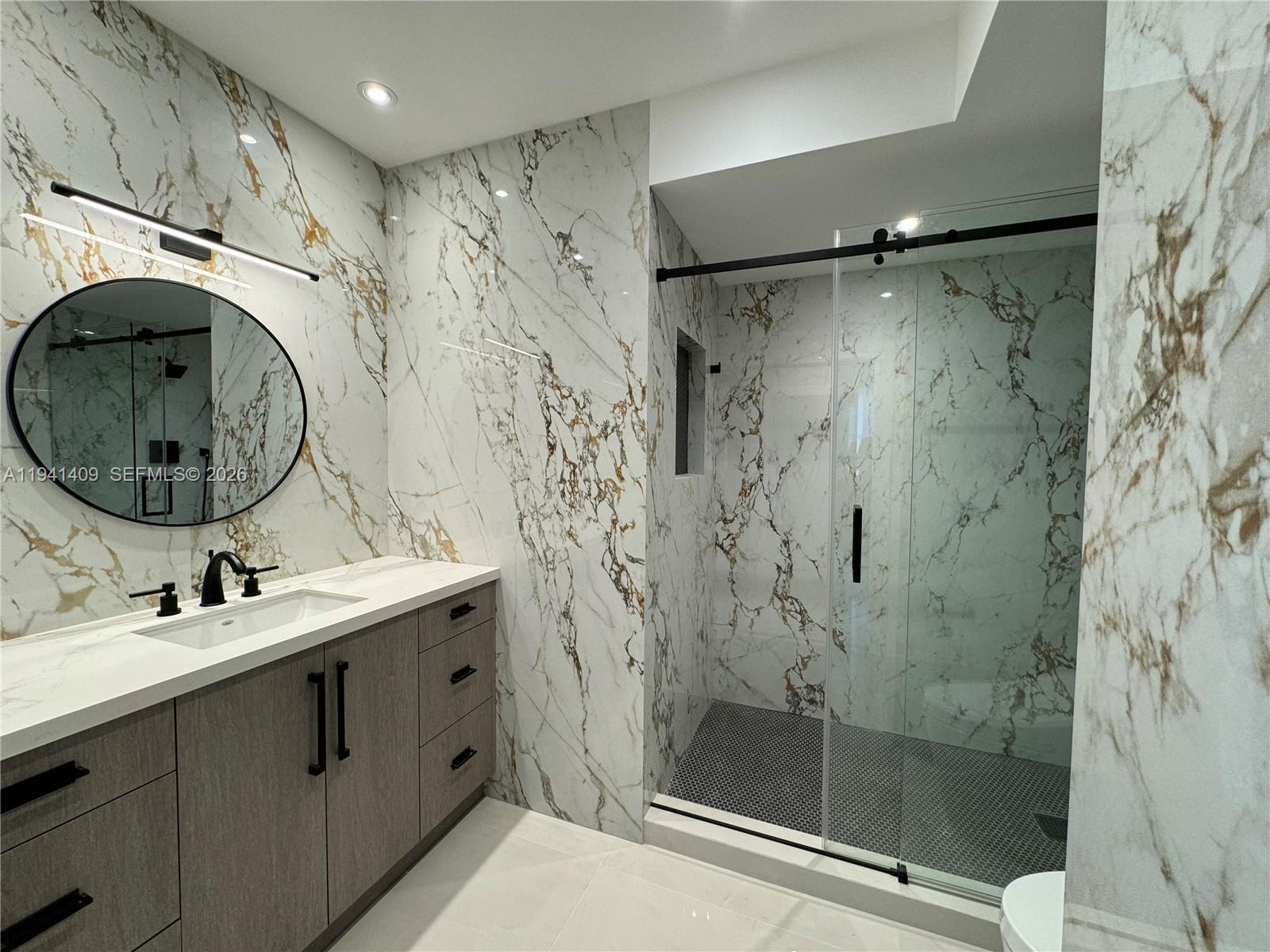 Undisclosed Address Miami Beach, FL 33140