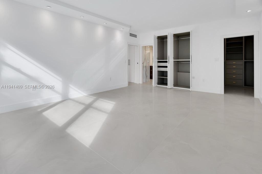 Undisclosed Address Miami Beach, FL 33140