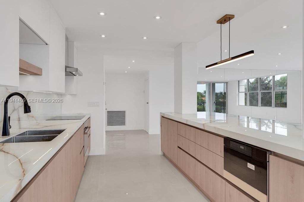 Undisclosed Address Miami Beach, FL 33140