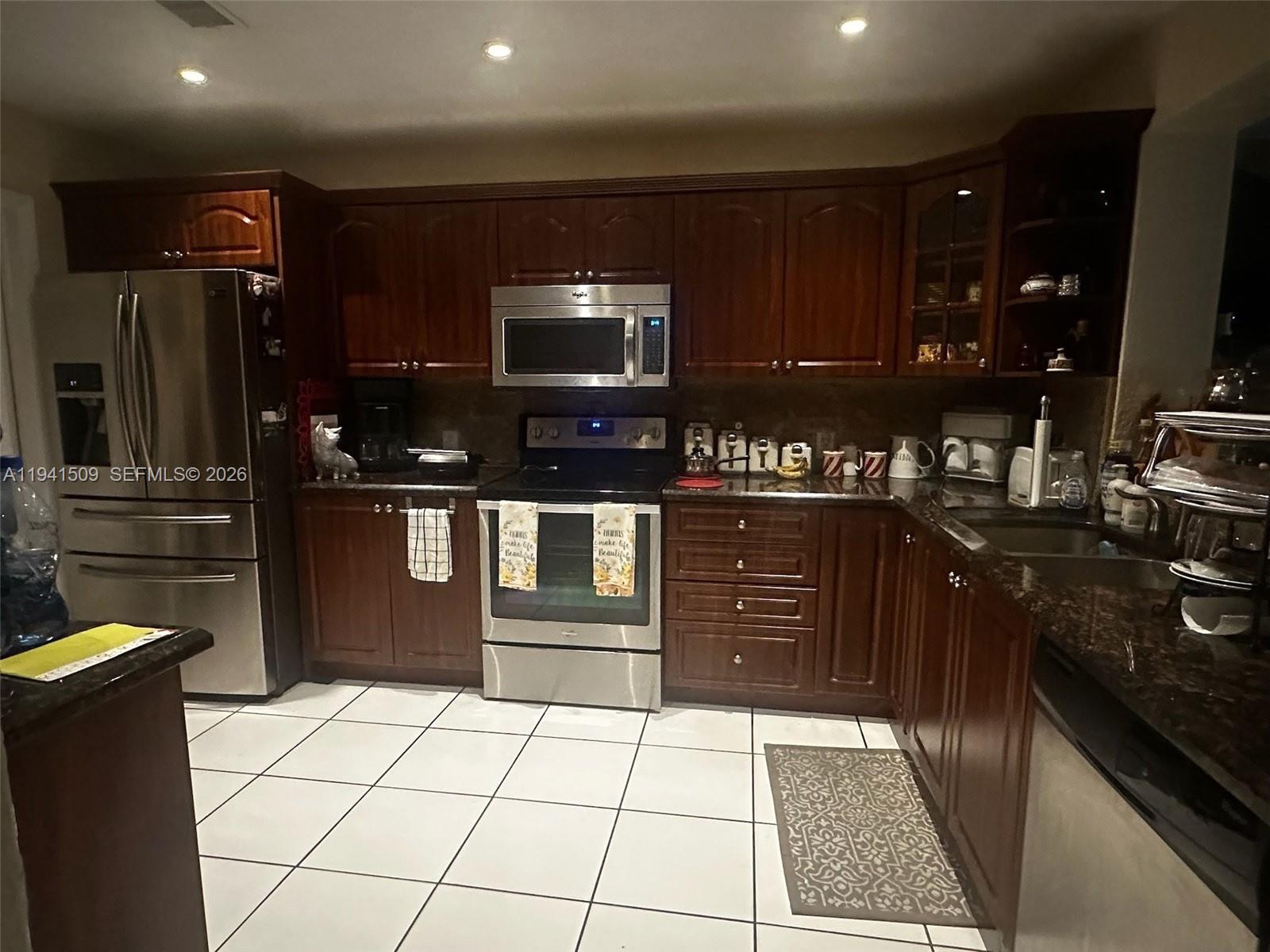 871 NW 17th Ct Miami, FL 33125