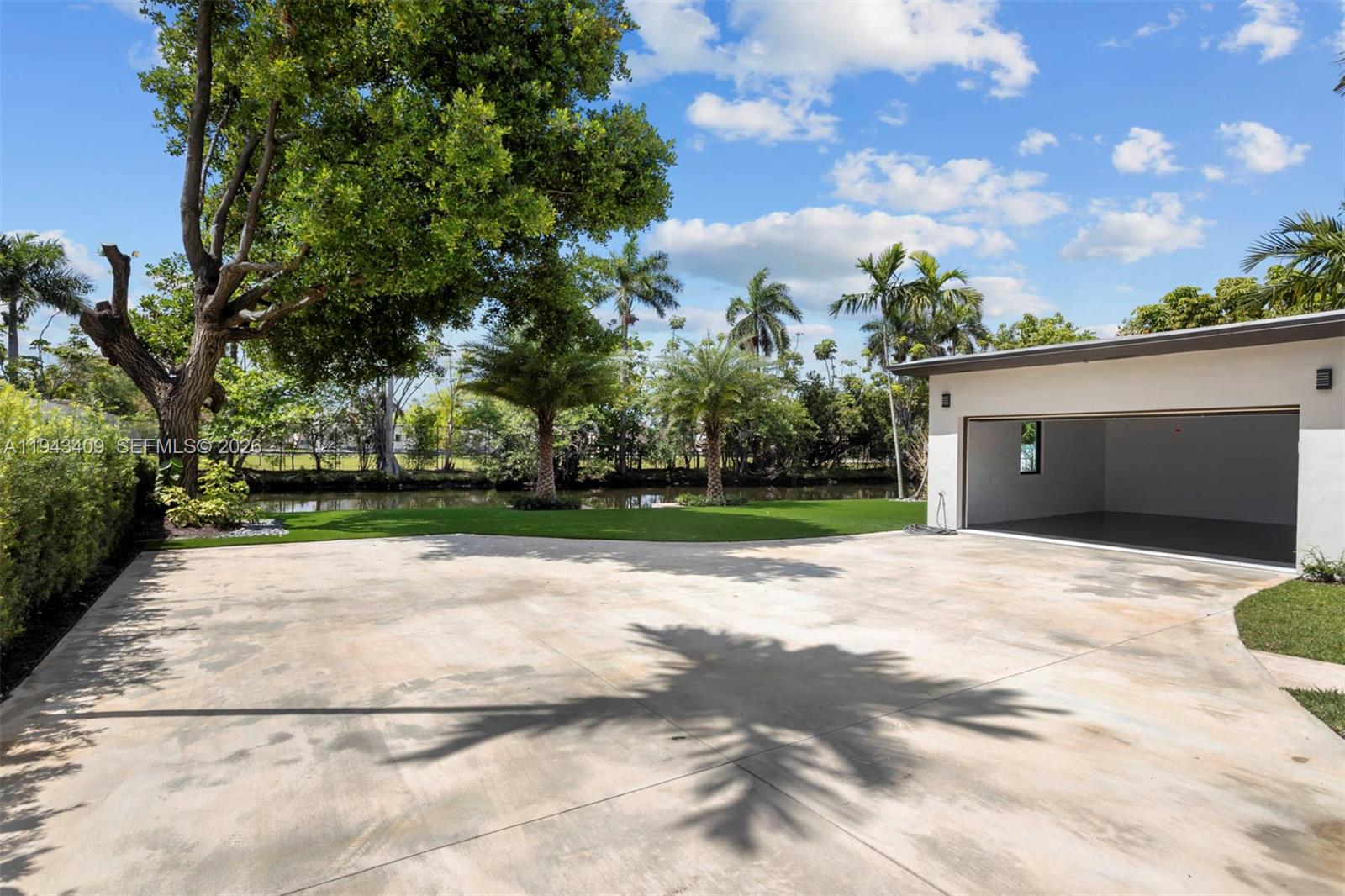 260 NW 86th St El Portal, FL 33150