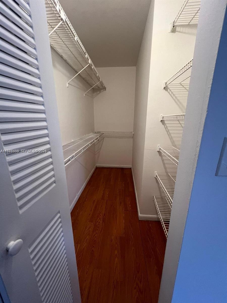 7035 NW 186th St #D303 Hialeah, FL 33015