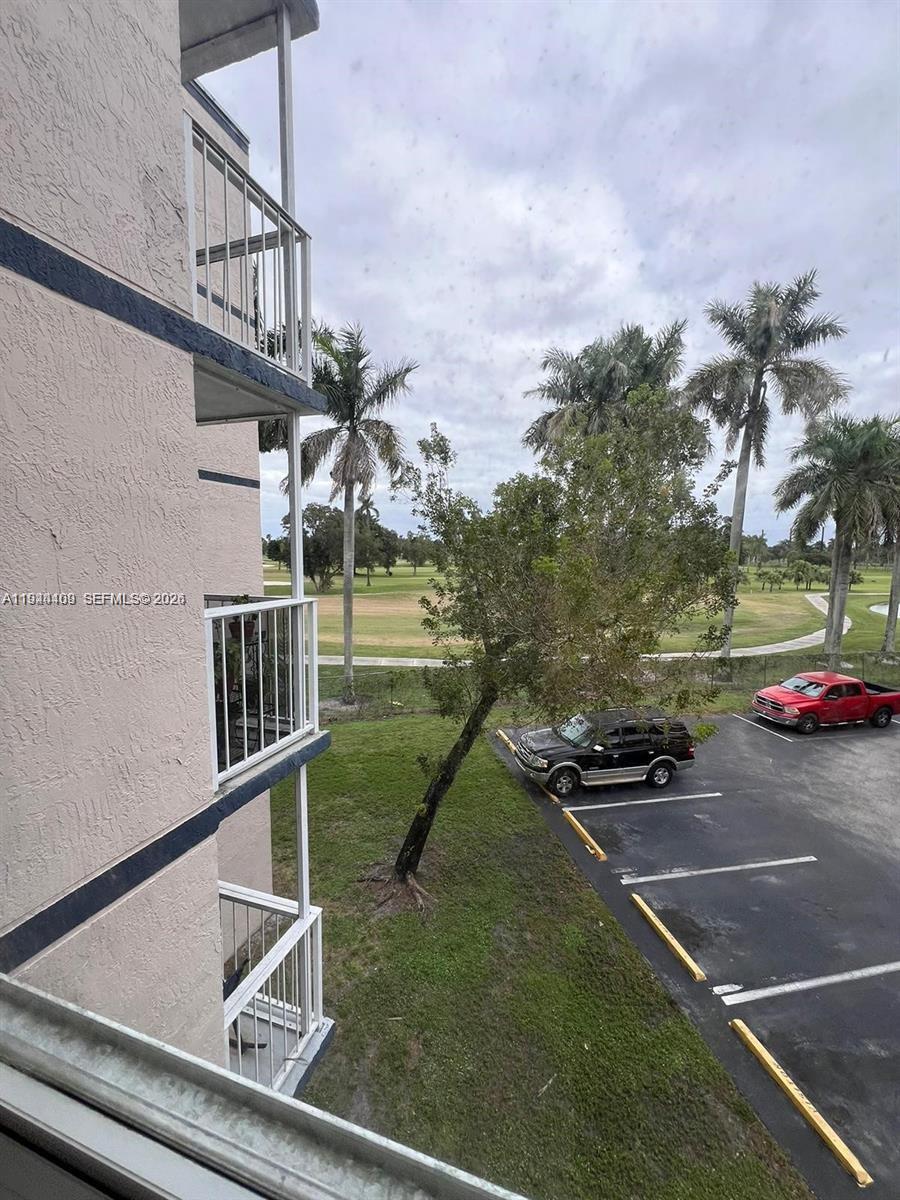 7035 NW 186th St #D303 Hialeah, FL 33015