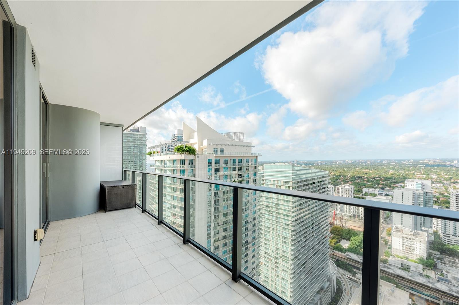 image Brickell Flatiron9
