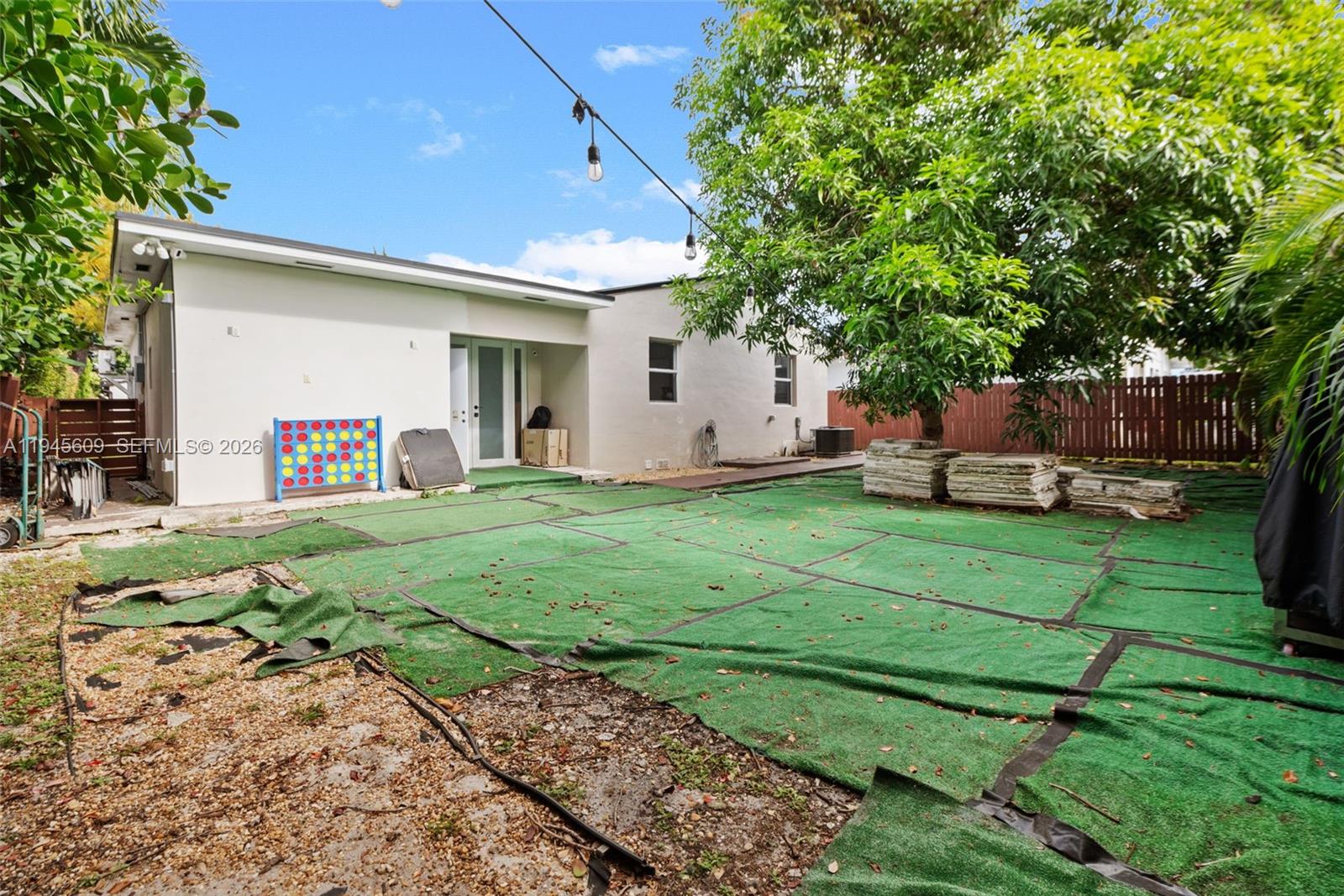 2180 SW 20th St Miami, FL 33145