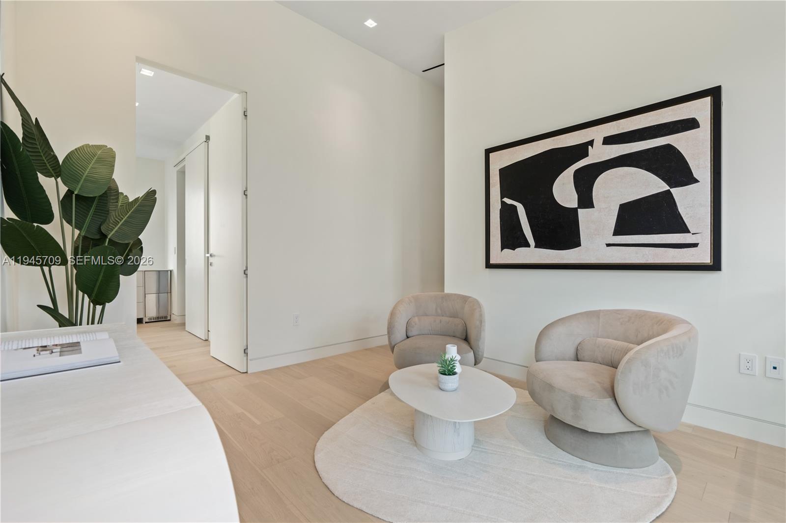 536 W 51st St Miami Beach, FL 33140