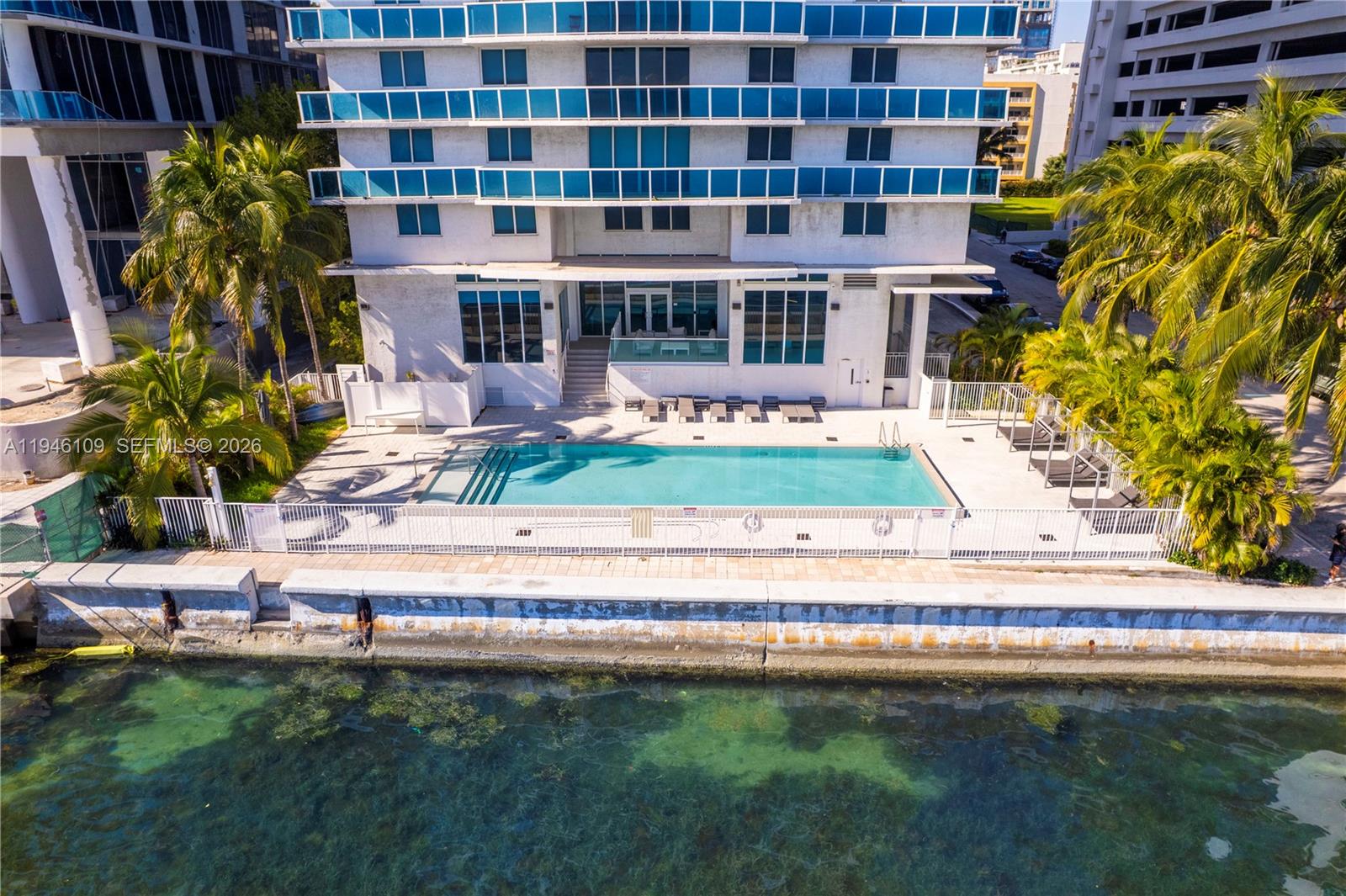 700 NE 25th St #2002 Miami, FL 33137